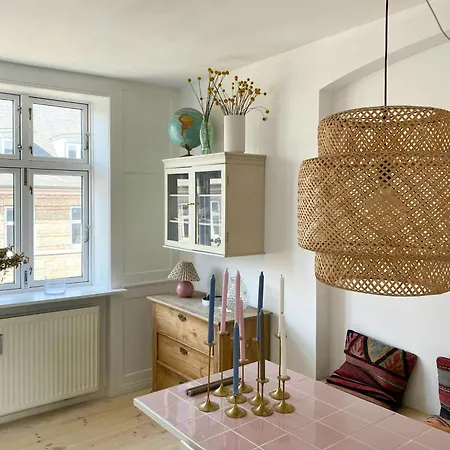 In Pastel Colors With Courtyard Oasis Διαμέρισμα Κοπεγχάγη
