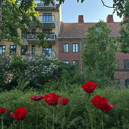 In Pastel Colors With Courtyard Oasis * København